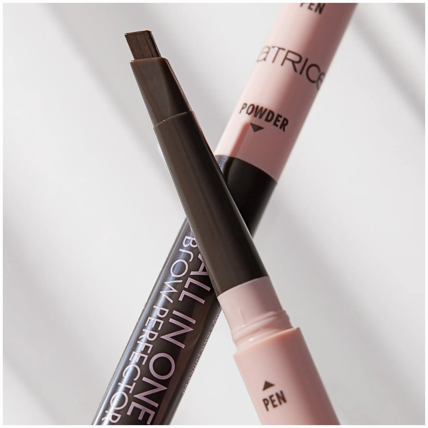 Catrice All In One Brow Perfector kredka do brwi 030 Dark Brown, 0,4 g 