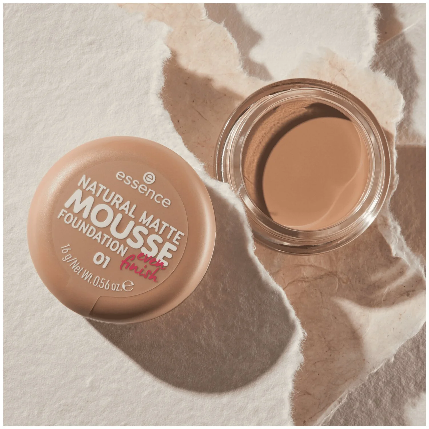 Essence Natural Matte Mousse Foundation podkład do twarzy w musie 01, 16 g