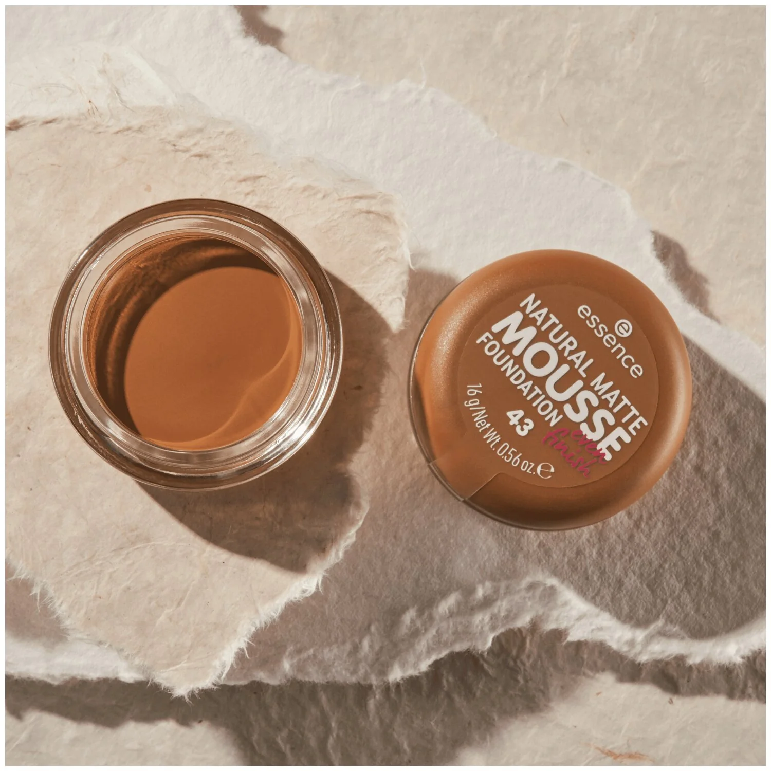 Essence Natural Matte Mousse Foundation podkład do twarzy w musie 43, 16 g