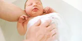 Kąpiel noworodka – jak często i w czym kąpać noworodka?